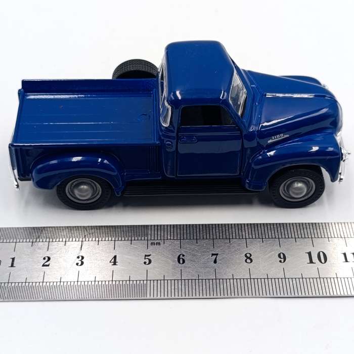 Maisto 1953 Chevrolet 3100 pick-up die-cast model car - pull back action - scale 1/36