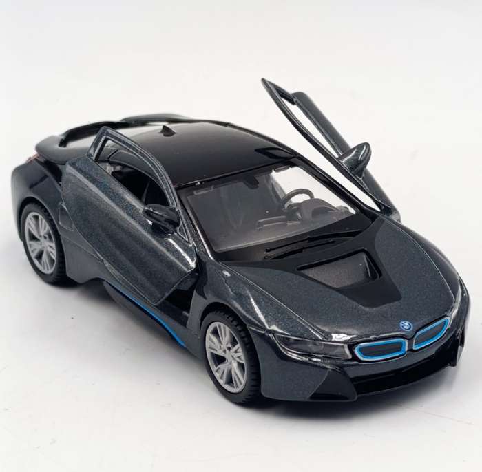 Maisto BMW i8 die-cast model car - pull back action - scale 1/41
