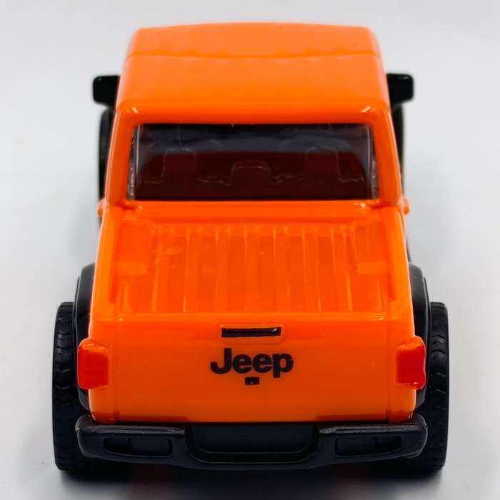 MAisto Jeep Gladiator die-cast model car - Pull back action - scale 1/48