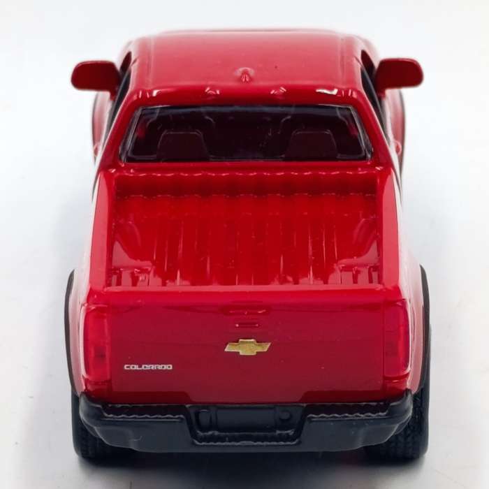 Maisto 2017 Chevrolet Colorado ZR2 die-cast model car - pull back action - scale 1/48