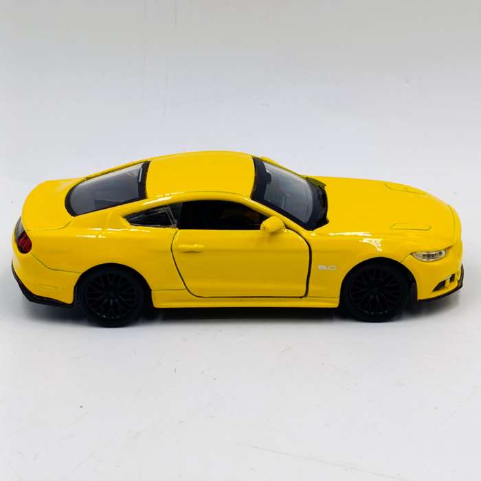 Maisto 2015 Ford Mustang GT die-cast model car - pull back action - scale 1/40