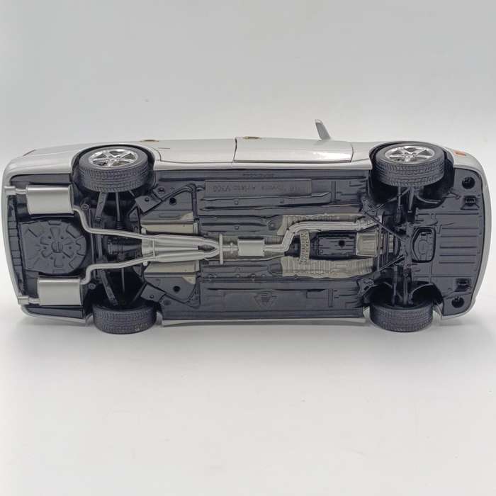 AutoArt Toyota Aristo V300 die-cast model car - scale 1/18 - rear spoiler loose