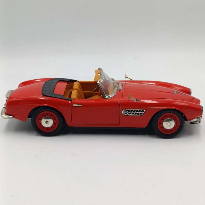 Revell BMW 507 die-cast model car with extra hard top roof - scale 1/18