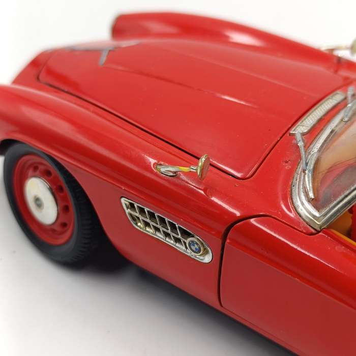 Revell BMW 507 die-cast model car with extra hard top roof - scale 1/18