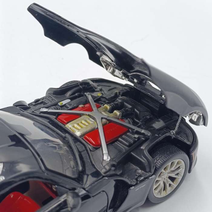 Maisto 2013 SRT Viper GTS die-cast model car - scale 1/18
