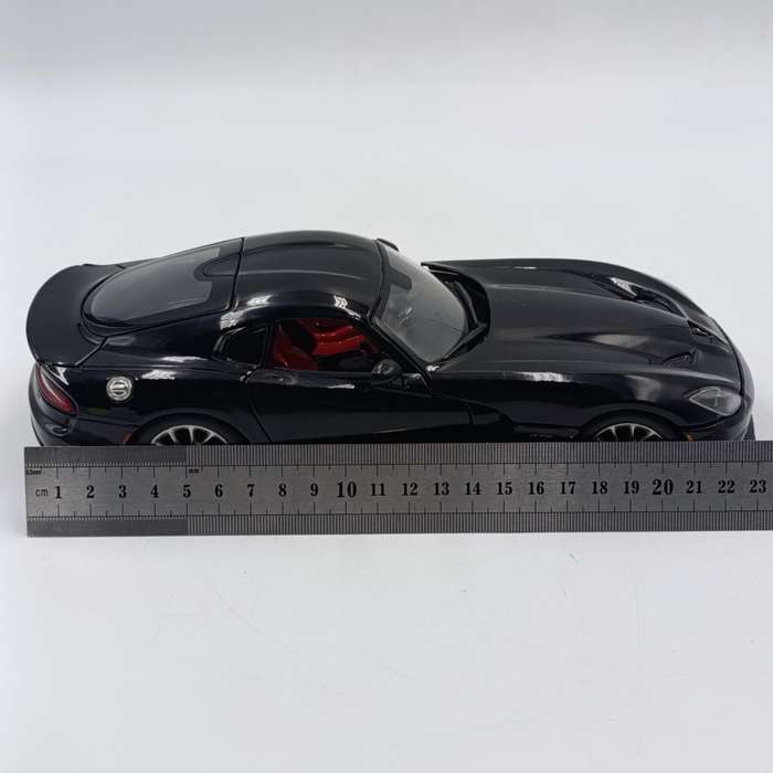 Maisto 2013 SRT Viper GTS die-cast model car - scale 1/18