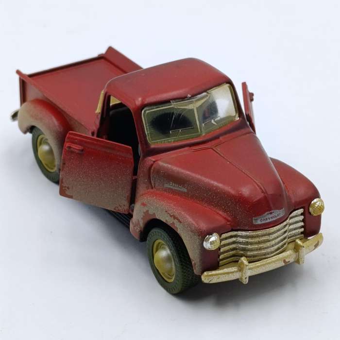 Maisto Rustic 53 Chevrolet 3100 die-cast model car - Pull back action