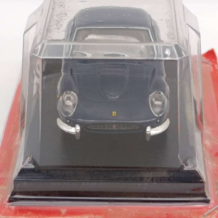 1960 Ferrari 400 Superamerica die-cast model car - scale 1/43