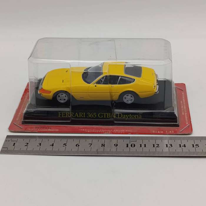 1968 Ferrari 365 GTB/4 Daytona die-cast model car - scale 1/43