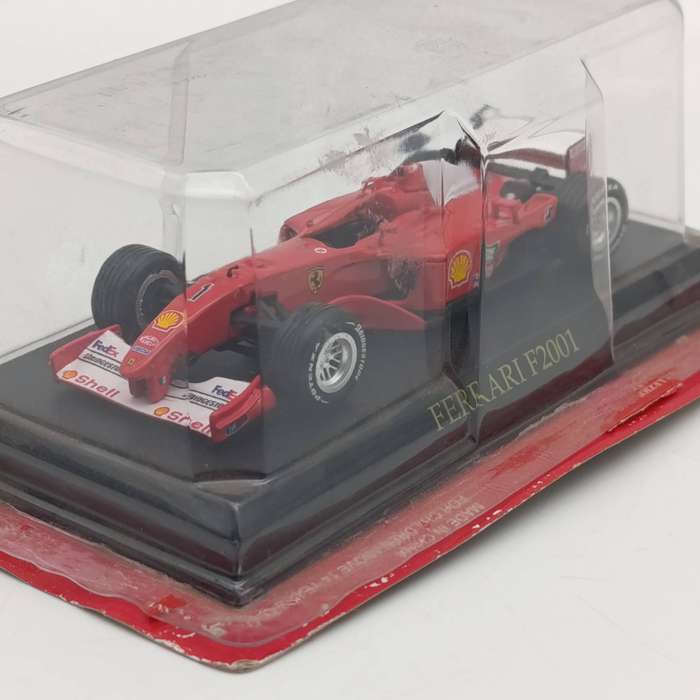 2001 Ferrari F2001 Formula 1 die-cast racing model car - scale 1/43