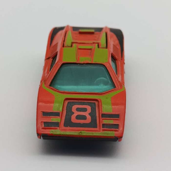 Matchbox Superfast #27 Lamberghini Countach die-cast toy car