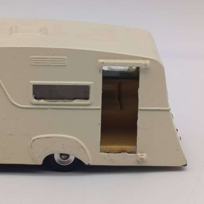 Meccano Dinky Toys #188 Four-Berth Caravan die-cast model