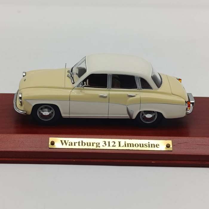 DDR Auto Wartburg 312 Limousine die-cast model car in box - scale 1/43