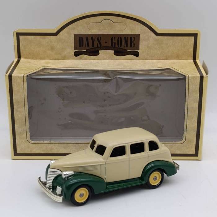 Lledo 1939 Chevrolet die-cast model car in box