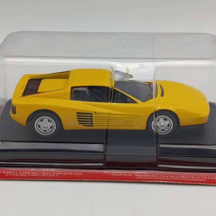 1984 Ferrari Testarossa die-cast model car - scale 1/43