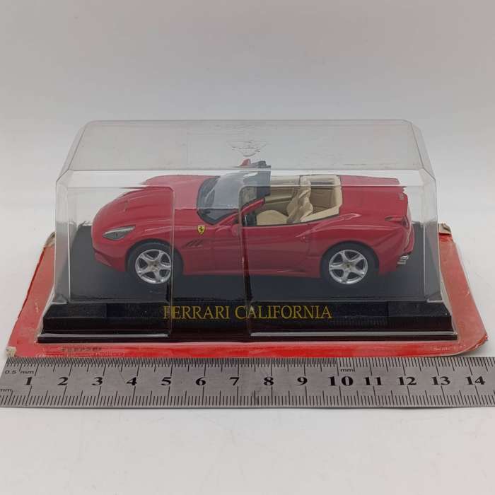 2008 Ferrari California die-cast model car - scale 1/43