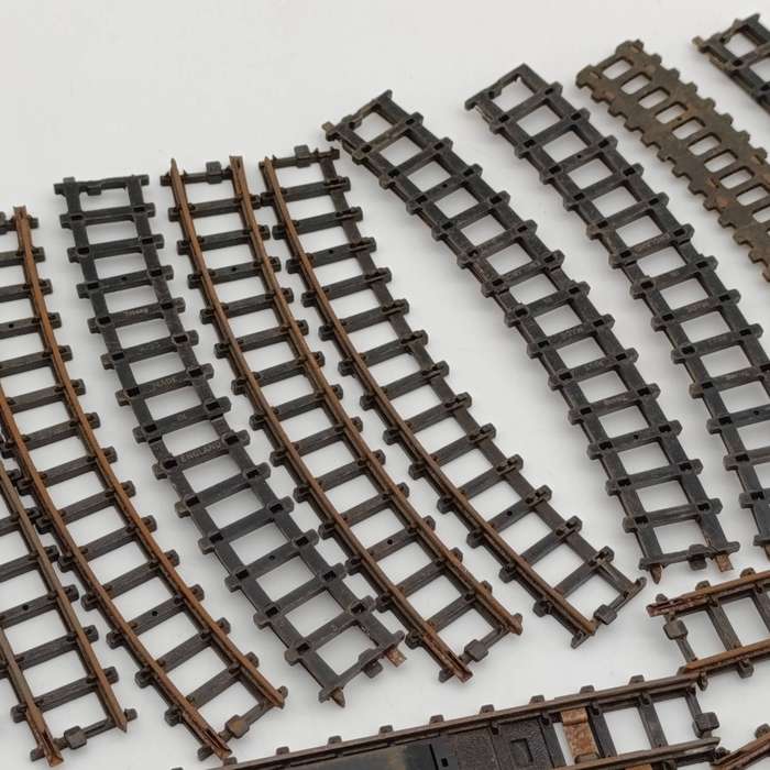 Lot of 17 Triang Ho-scale railway tracks including Hornby track stop