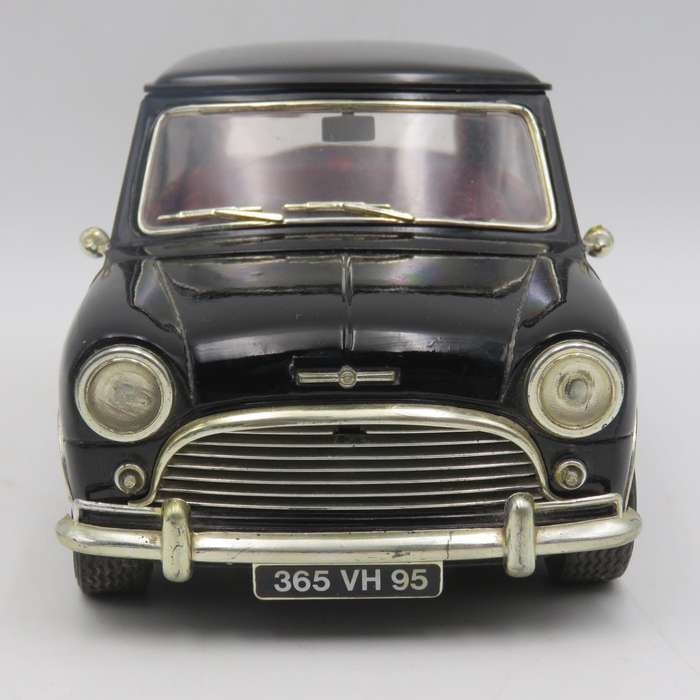 Solido Mini Cooper S die-cast model car - Scale 1/16