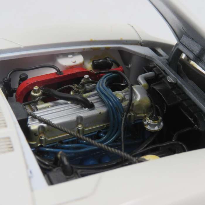 Road Signature 1970 Datsun 240Z die-cast model car - Scale 1/18