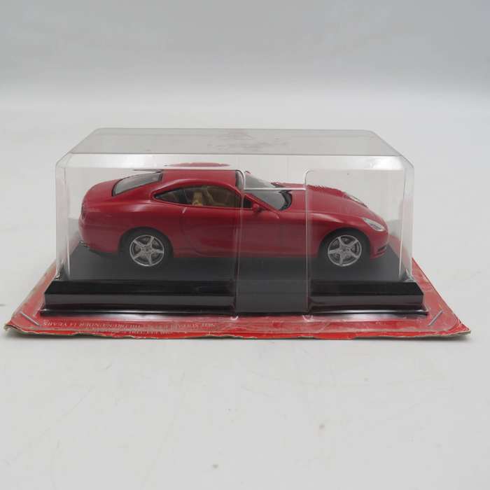 2004 Ferrari 612 Scaglietti die-cast model car - scale 1/43