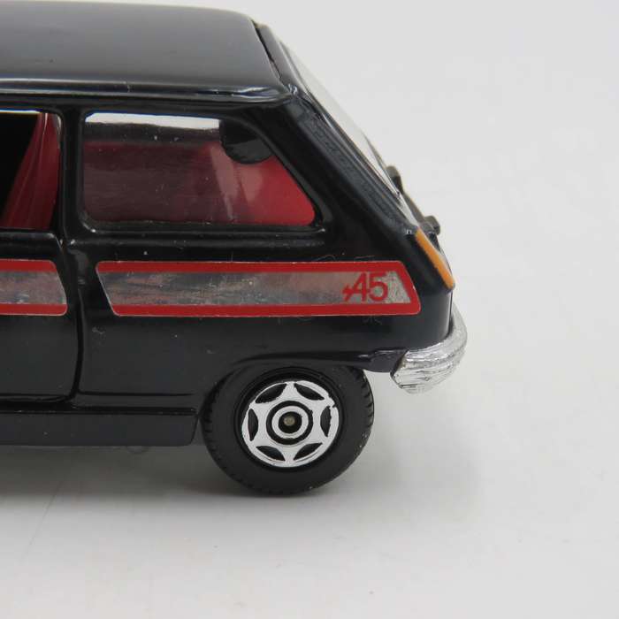 Corgi Renault TS die-cast Model car - Scale 1/36