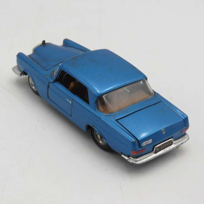 MebeToys A-19 Mercedes-Benz 250 SE die-cast toy car - scale 1/43