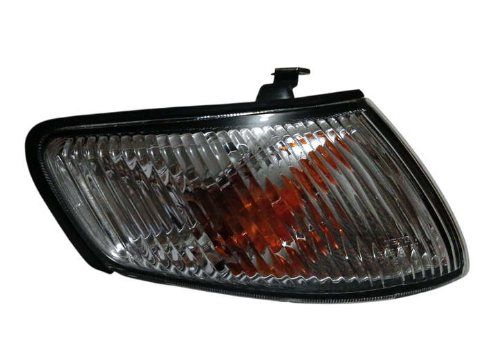 Mazda 626 MK5 RHS Corner Lamp