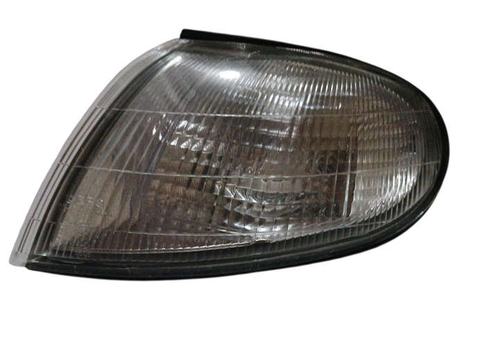 Hyundai Elantra J2 1996-98 LHS Corner Lamp
