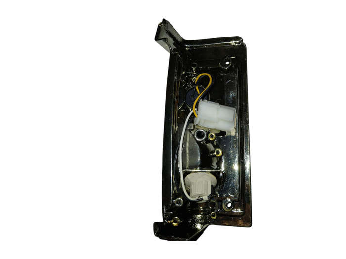 Nissan 1 Tonner RHS Chrome Corner Lamp