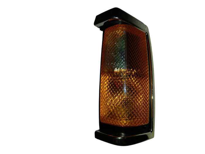 Nissan 1 Tonner LHS Chrome Corner Lamp