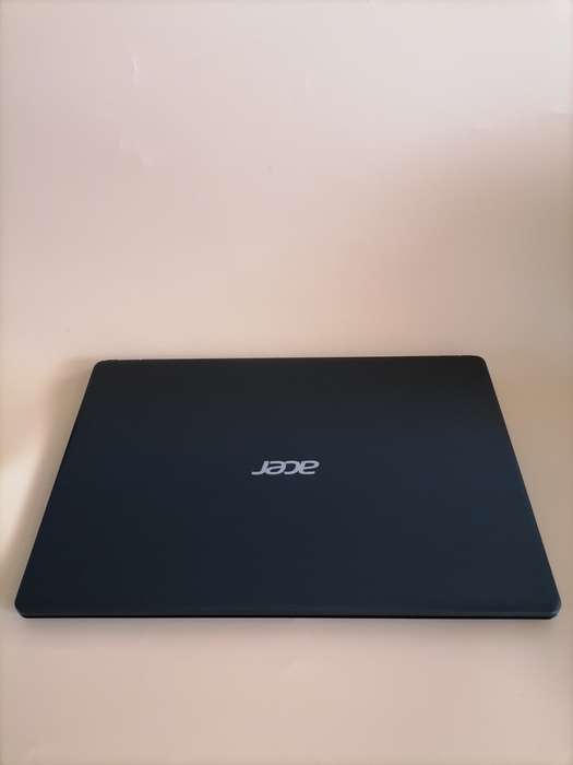 Acer Aspire 3 N19C1 (Intel Core i5, 1TB HDD, 8GB RAM) 15.6 Inch Laptop