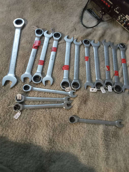 Ratchet spanners 17mm