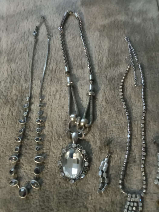 Genuine vintage jewellery