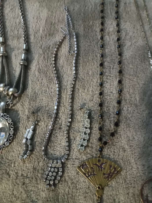 Genuine vintage jewellery