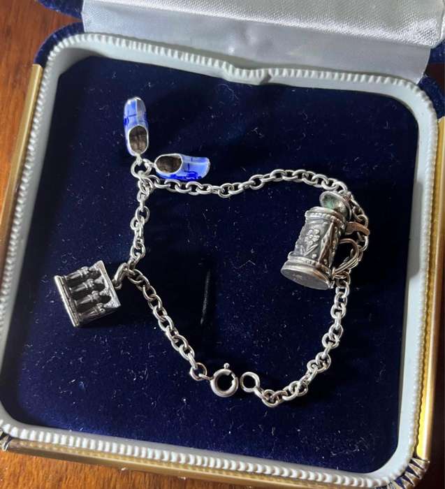 Vintage silver charm bracelet