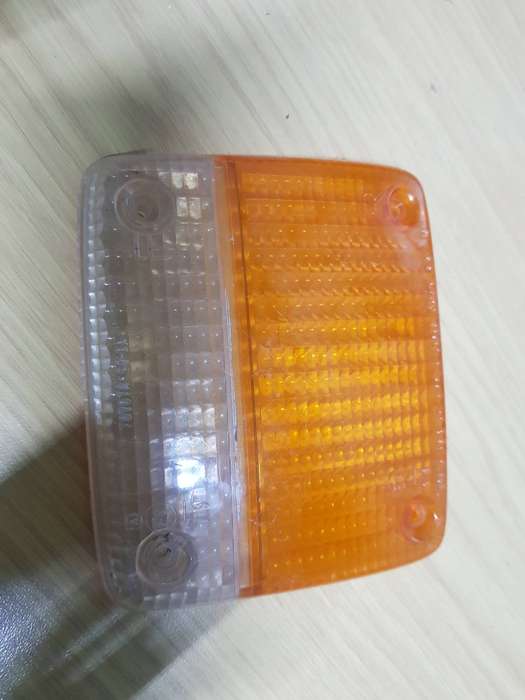 Front Turn Signal Light For Toyota Land Cruiser FJ40 45 BJ40 45 HJ45 1965 1984 regs