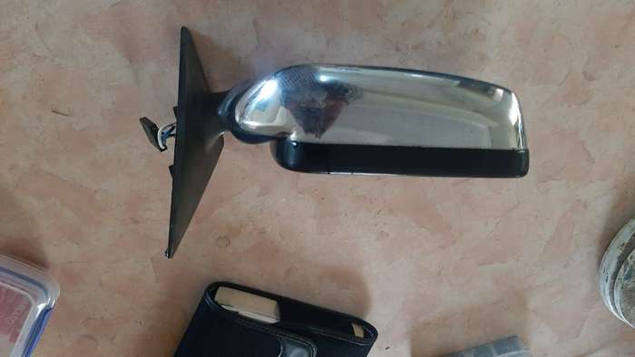 CHROME, E12 520i 525i 530i M535i RIGHT Side Chrome Mirror