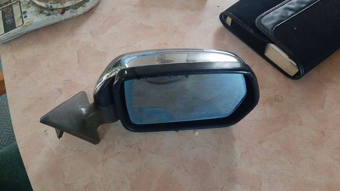 CHROME, E12 520i 525i 530i M535i RIGHT Side Chrome Mirror
