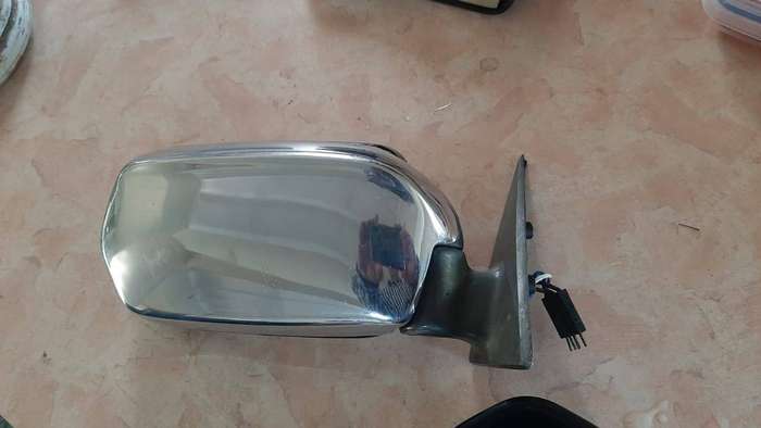 CHROME, E12 520i 525i 530i M535i RIGHT Side Chrome Mirror