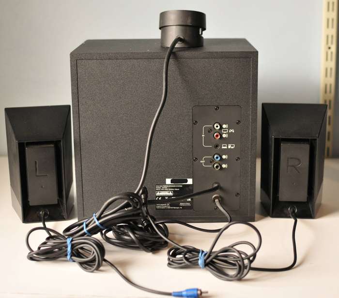 Logitech z533 2.1 Computer Speakers