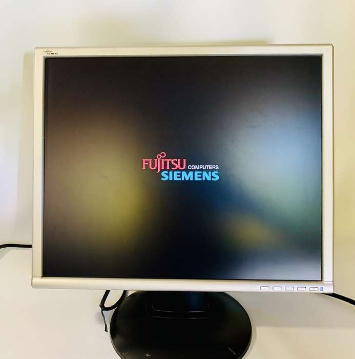 Fujitsu Scaleoview 19-inch LCD Monitor