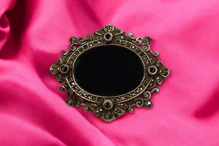 Victorian Mourning Brooch