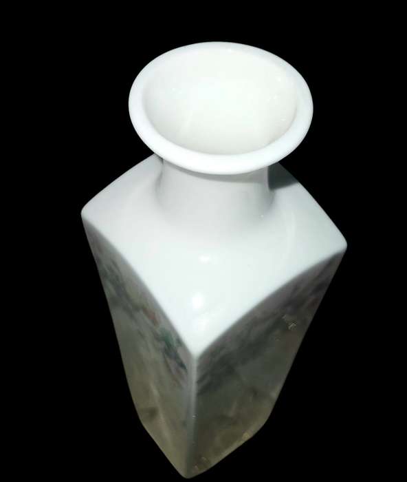 Vintage Wedgwood Angela Posy Vase