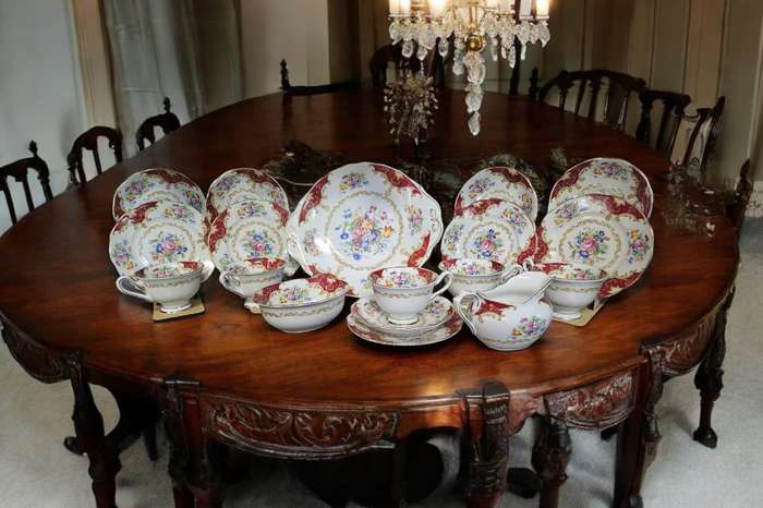 Canterbury Royal Albert 18 Piece Bone China set, crafted in England between 1935-1940, REG No 832 88