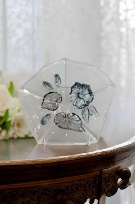 Mikasa Crystal Calypso Serving Bowl
