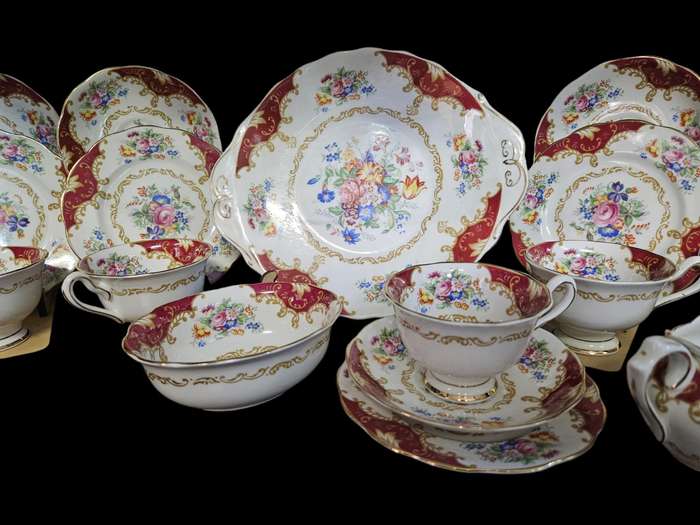 Canterbury Royal Albert 18 Piece Bone China set, crafted in England between 1935-1940, REG No 832 88