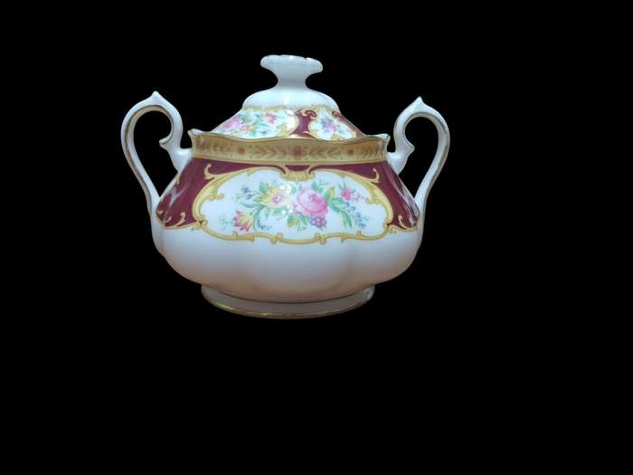 Royal Albert Lady Hamilton 23-piece tea set