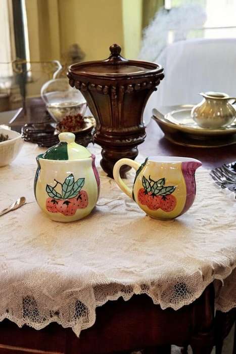 Country Inn Collection's Vintage Sugar and Creamer Set