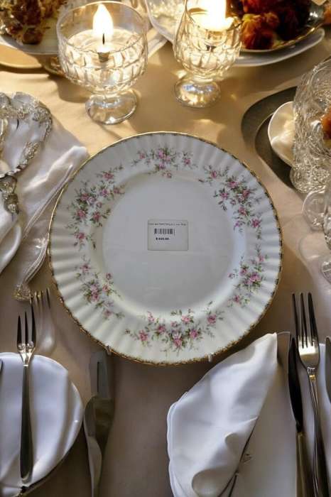 Royal Albert Victoriana Rose Dinner Plate