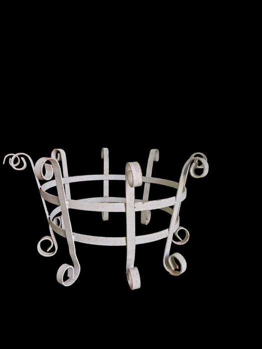 Metal Planter Stands